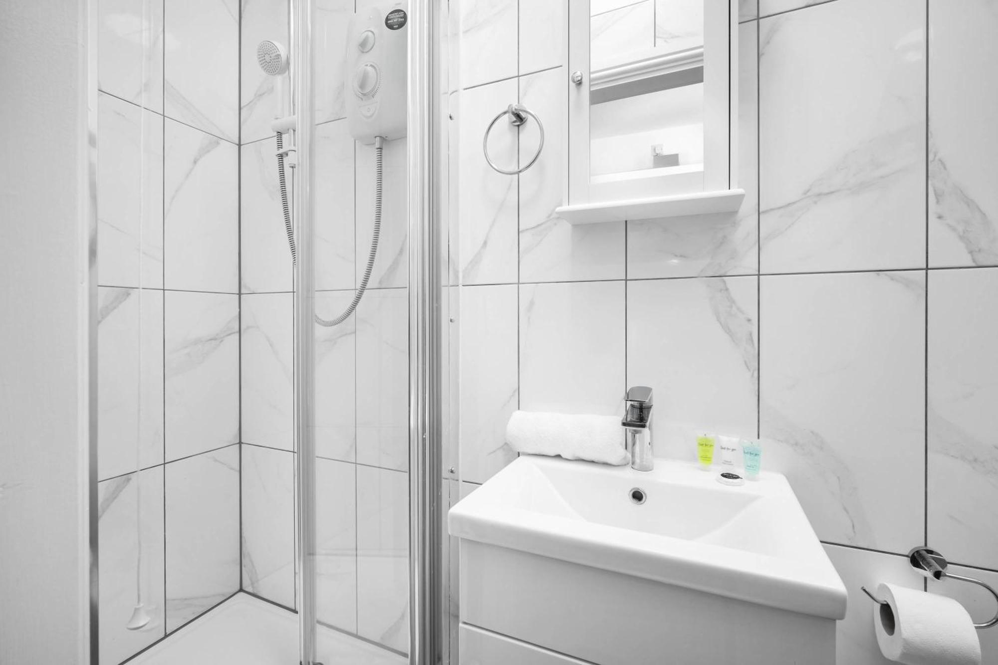 Luxury Apartment - Wifi - Smart Tv - Near City Centre - 2Mr Birmingham Rum bild