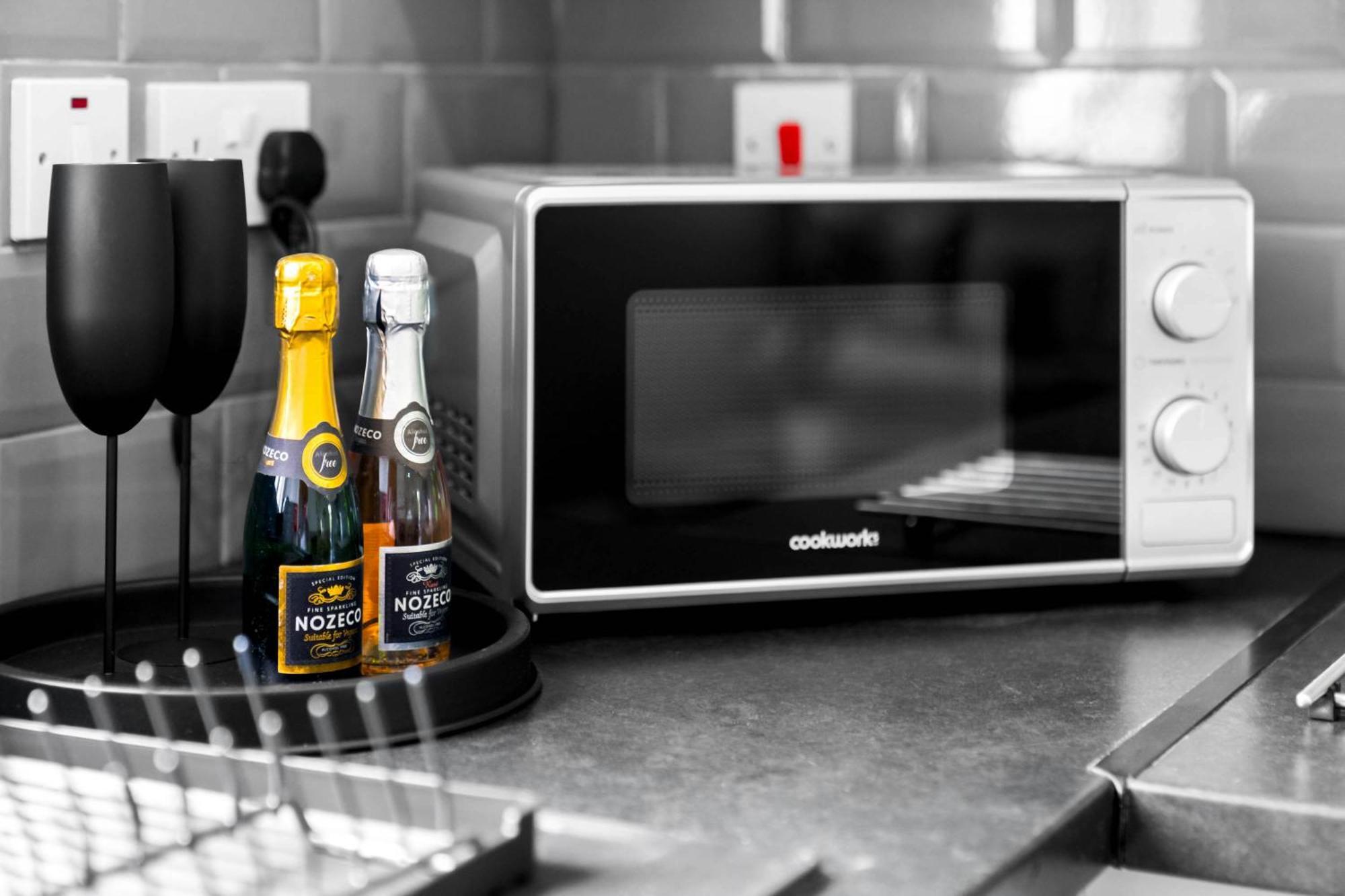 Luxury Apartment - Wifi - Smart Tv - Near City Centre - 2Mr Birmingham Rum bild